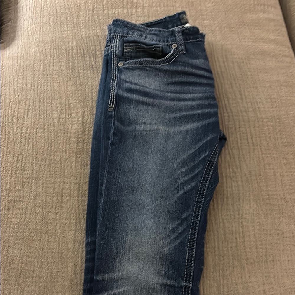 BKE Straight Blue Jeans with Vintage Distressing - Picture 5 of 8